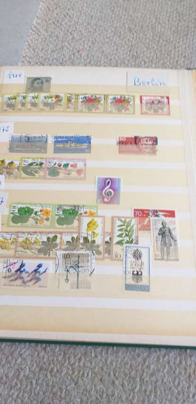 GERMANY-BERLIN VALUABLE UNMOUNTED MINT COLLECTION + USED-READ BELOW